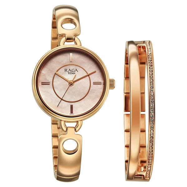 TITAN Analog Wrist Watch – Model 2774WM01