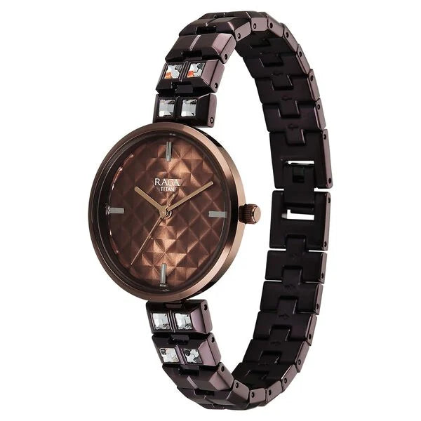 TITAN Analog Wrist Watch – Model 2775QM01