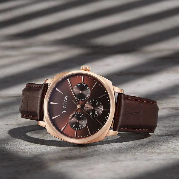 TITAN Analog Wrist Watch – Model 90189WL01