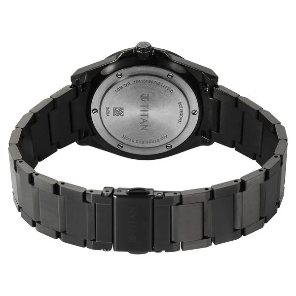 TITAN Analog Wrist Watch – Model 90219QM01