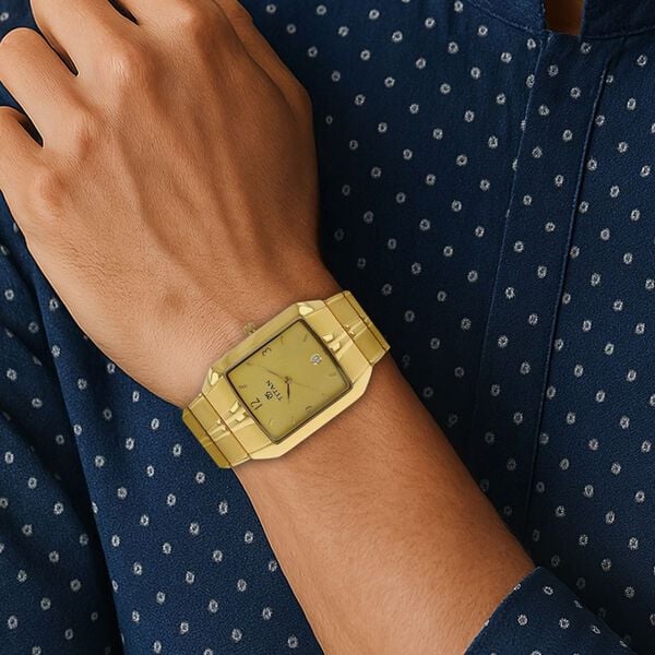 TITAN Analog Wrist Watch – Model 9264YM02
