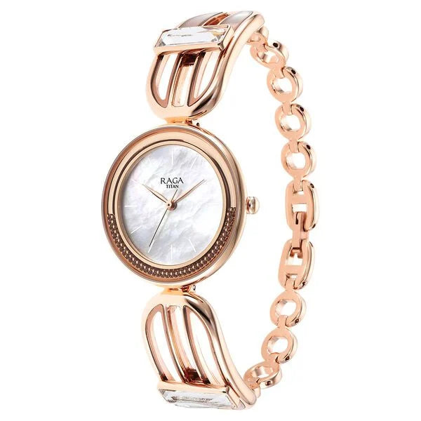 TITAN Analog Wrist Watch – Model 95200WM01