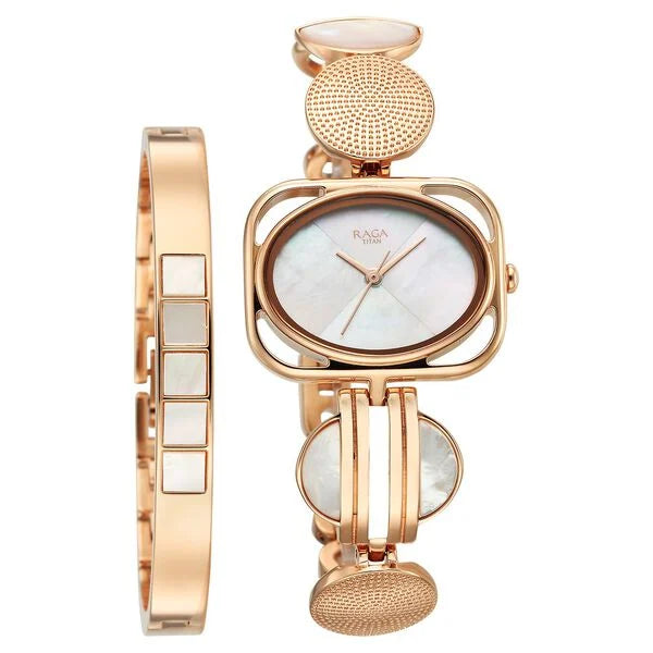 TITAN Analog Wrist Watch – Model 95225WM01