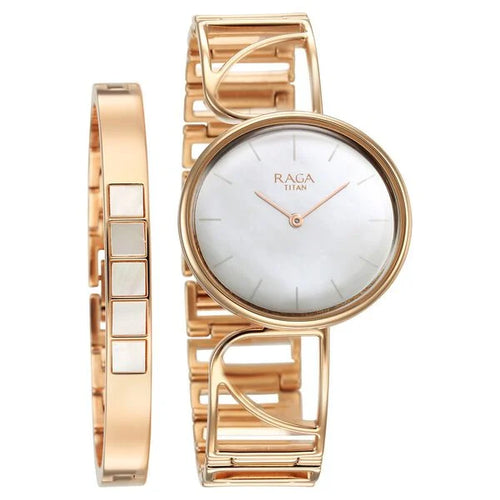 TITAN Analog Wrist Watch – Model 95226WM01
