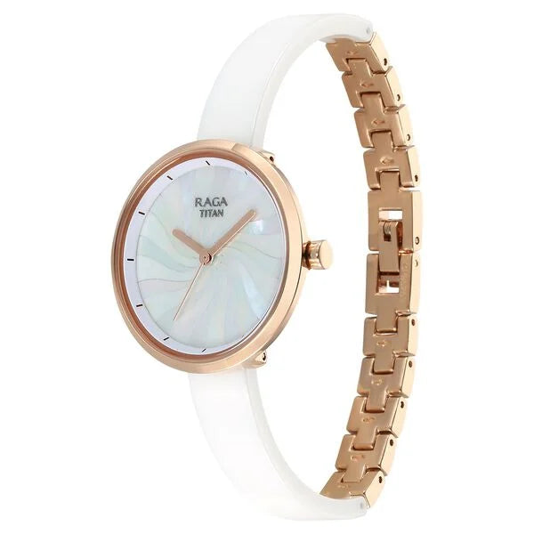 TITAN Analog Wrist Watch – Model 95253KD01