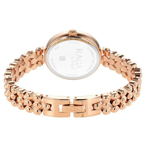 TITAN Analog Wrist Watch – Model 95262WM01