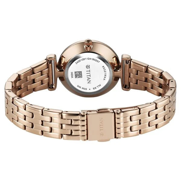 TITAN Analog Wrist Watch – Model 95321WM01