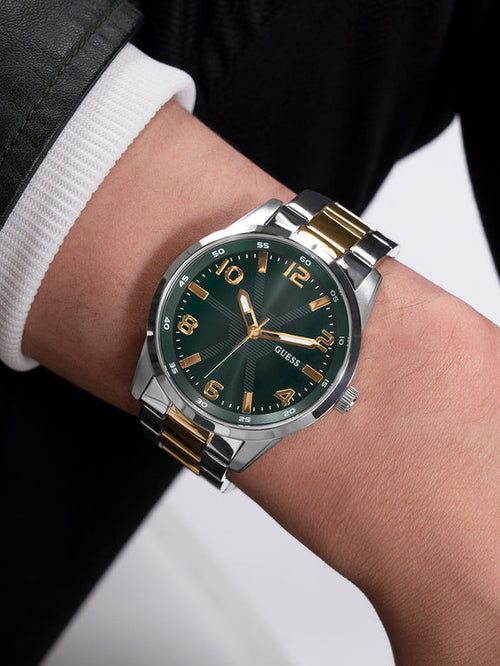 GUESS Analog Wrist Watch – Model GW0804G4