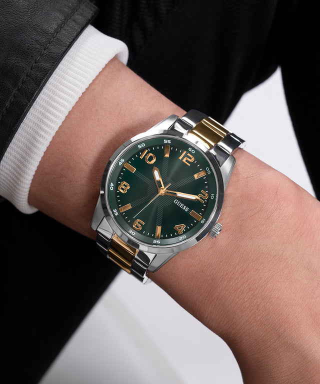 GUESS Analog Wrist Watch – Model GW0804G4