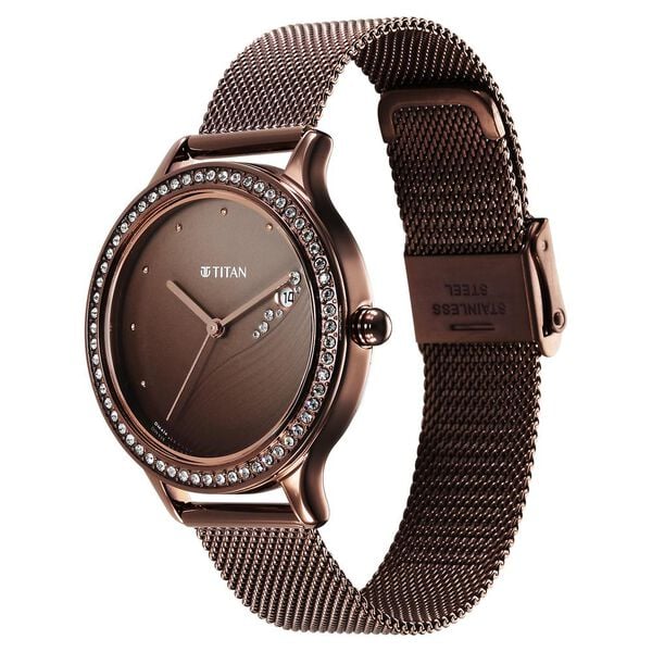 TITAN Analog Wrist Watch – Model 2634QM01