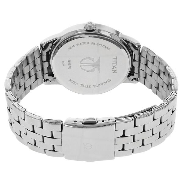 TITAN Analog Wrist Watch – Model 1584SM03