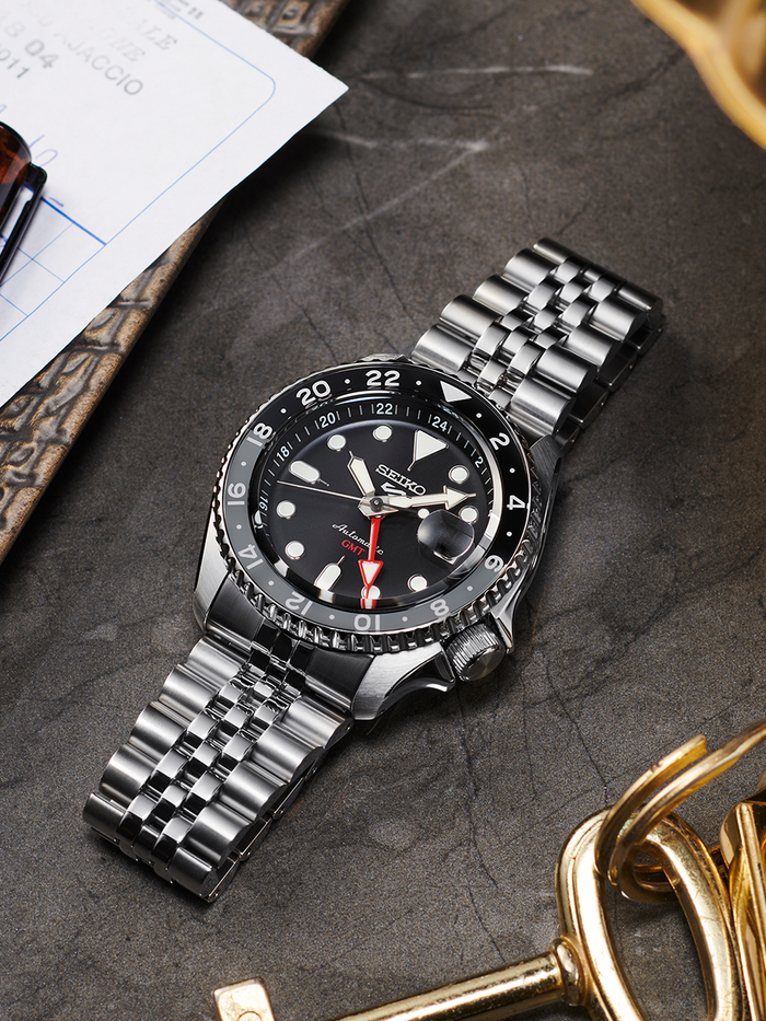 SEIKO Analog Wrist Watch – Model SSK001K1-SEIKO