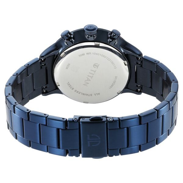 TITAN Analog Wrist Watch – Model 90102QM01